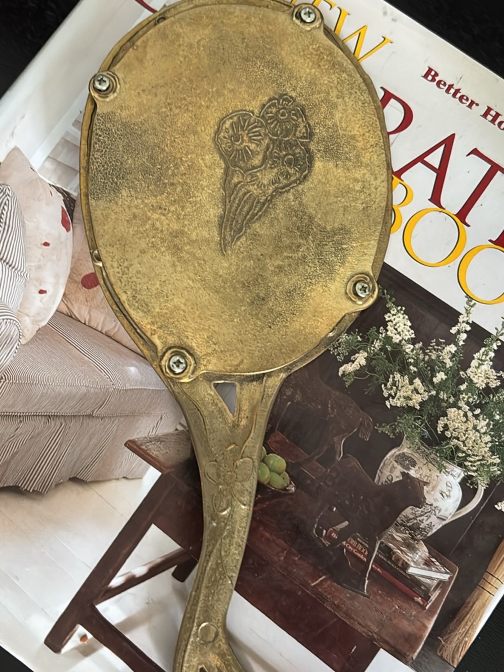 Brass-Tone Art Nouveau Hand Mirror - Elegant - Picture 2 of 5
